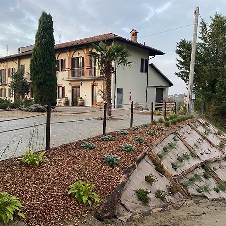 Tenuta Agricola La Cava- Cantina E Agriturismo San Damiano dʼAsti Eksteriør billede