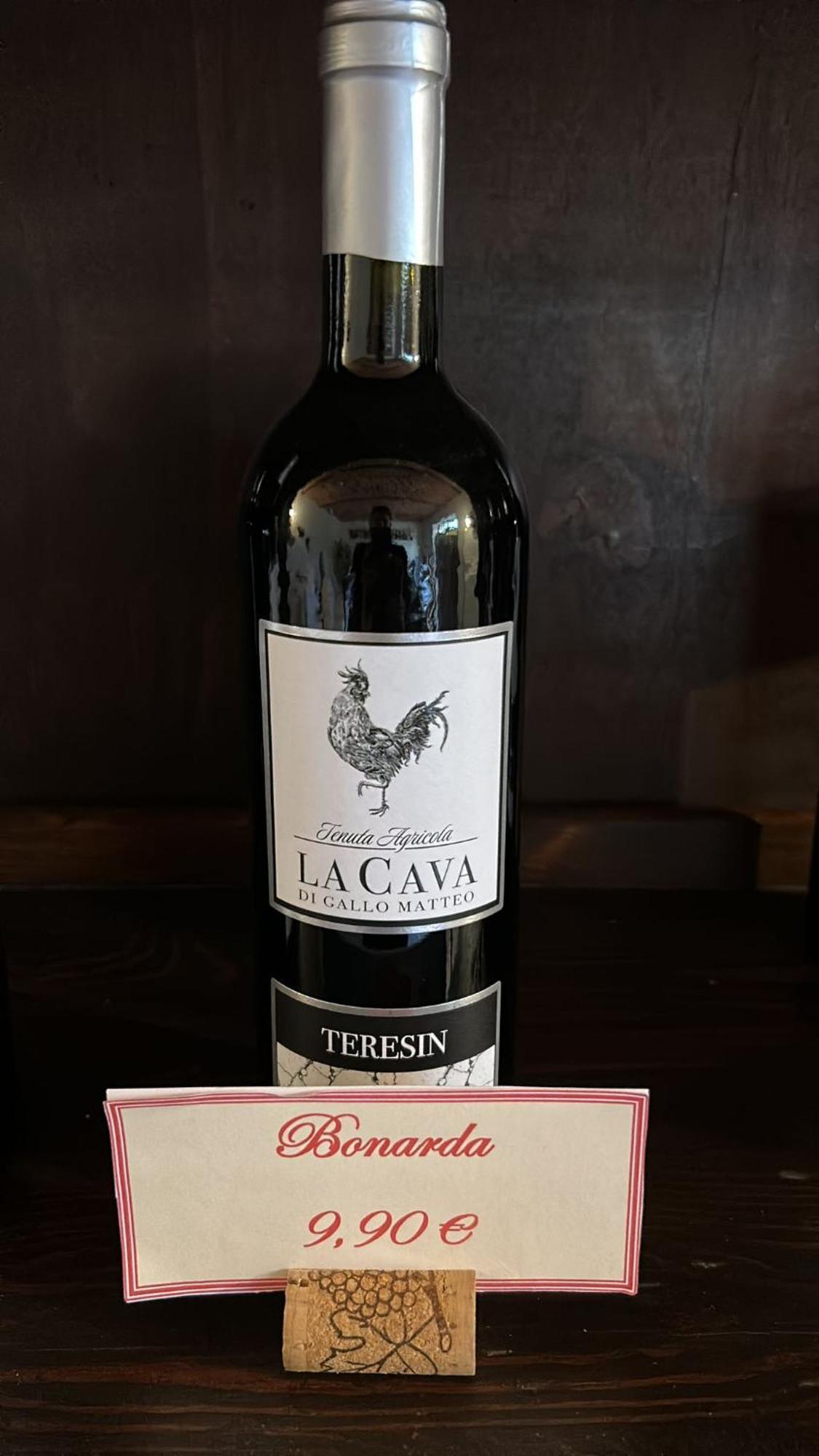 Tenuta Agricola La Cava- Cantina E Agriturismo San Damiano dʼAsti Eksteriør billede